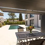 דירה Luxury Matic I With Shared Pool And Seaview *