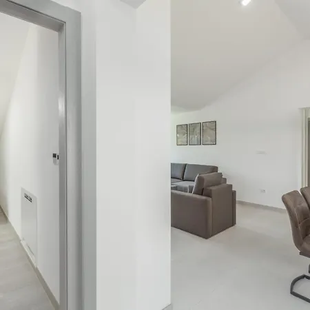 Apartamento Luxury Matic I With Shared Pool And Seaview