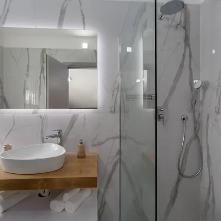 Apartment Luxury Matic I With Shared Pool And Seaview *
