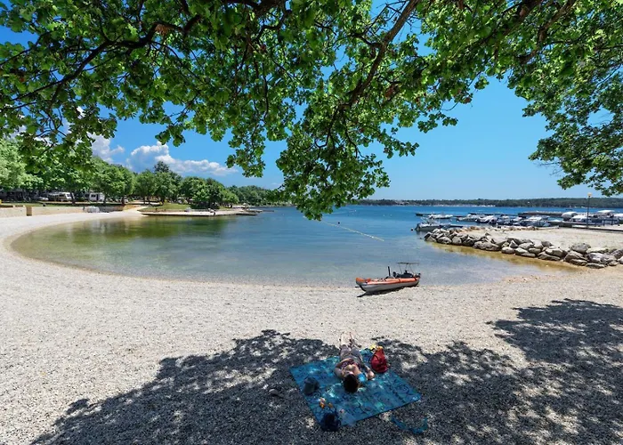 Luxury Matic I With Shared Pool And Seaview * Funtana