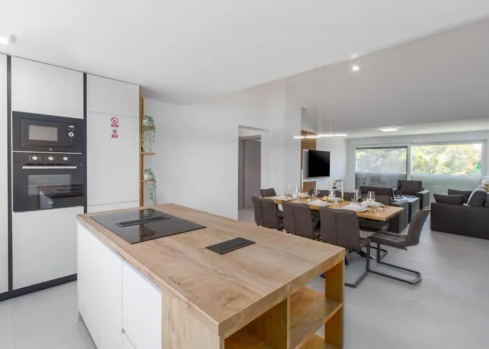 Appartement Luxury Matic I With Shared Pool And Seaview