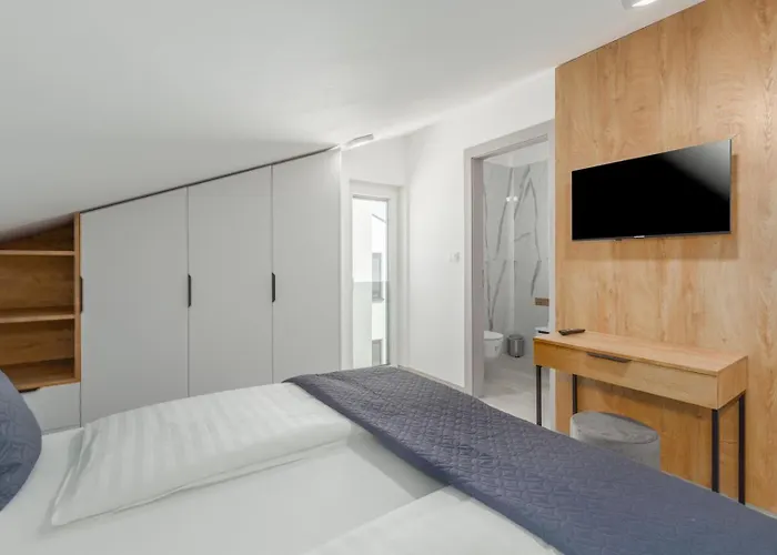 Luxury Matic I With Shared Pool And Seaview *