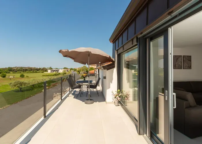 Luxury Matic I With Shared Pool And Seaview Appartement *